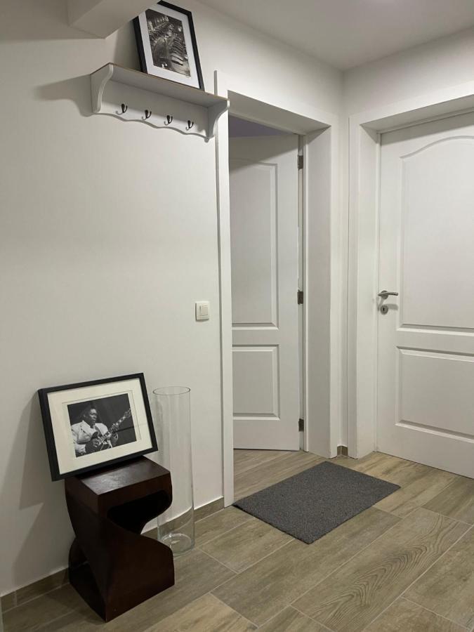 Grand Studio A 5 Minutes Du Centre Namur Exterior photo